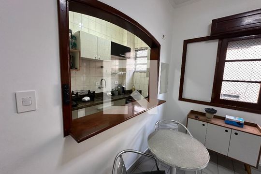Sala de apartamento para alugar com 1 quarto, 50m² em Itararé, São Vicente