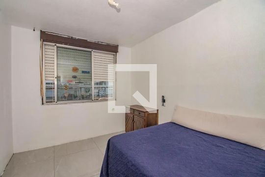 Quarto 1 de apartamento para alugar com 2 quartos, 69m² em Humaitá, Porto Alegre