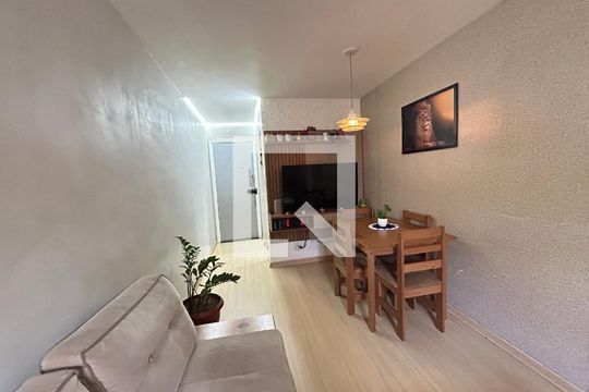Sala de apartamento à venda com 2 quartos, 47m² em Jardim Sulacap, Rio de Janeiro
