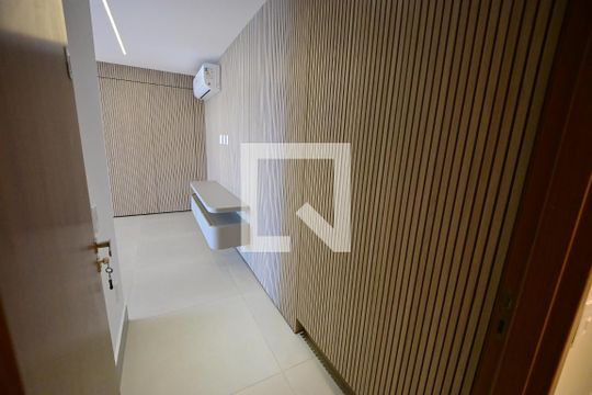 Apartamento para alugar com 2 quartos, 76m² em Setor Bueno, Goiânia