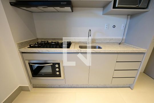 Apartamento para alugar com 2 quartos, 76m² em Setor Bueno, Goiânia