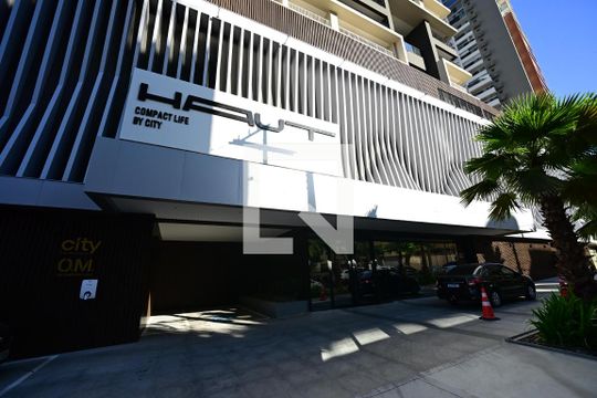 Apartamento para alugar com 2 quartos, 76m² em Setor Bueno, Goiânia
