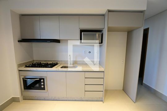 Apartamento para alugar com 2 quartos, 76m² em Setor Bueno, Goiânia