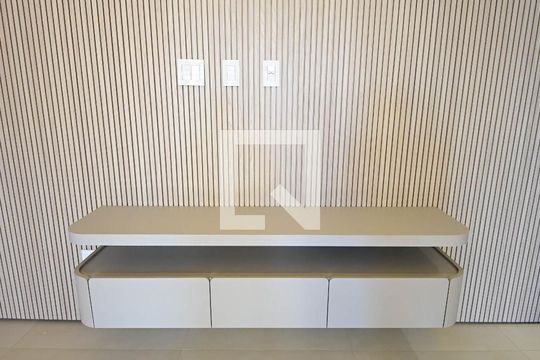 Apartamento para alugar com 2 quartos, 76m² em Setor Bueno, Goiânia