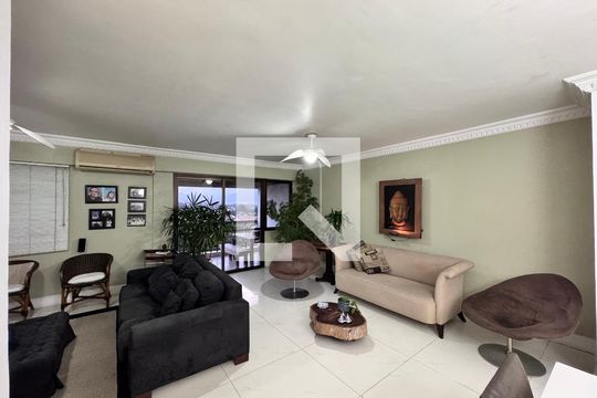 Sala de apartamento para alugar com 3 quartos, 159m² em Barra da Tijuca, Rio de Janeiro