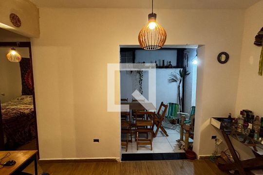 Sala de apartamento à venda com 2 quartos, 50m² em Vila Vitória, Santo André