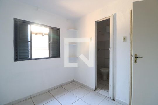 Quarto 2 - Suíte de casa para alugar com 3 quartos, 159m² em Santa Mônica, Uberlândia
