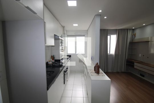 Sala / Cozinha de apartamento para alugar com 2 quartos, 42m² em Vila Nova Cachoeirinha, São Paulo