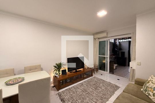 Sala de casa à venda com 2 quartos, 90m² em Medeiros, Jundiaí