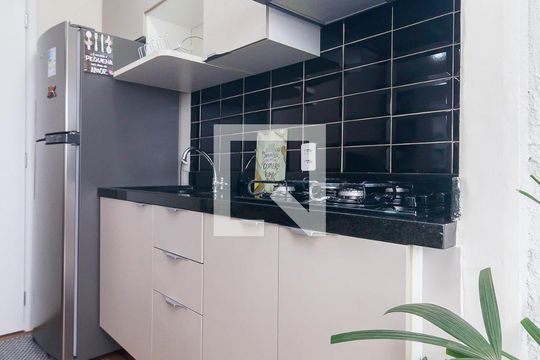 Sala - Cozinha de apartamento para alugar com 1 quarto, 30m² em Jardim Sao Luiz, São Paulo