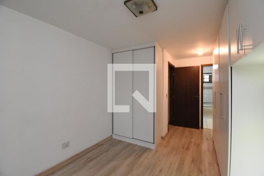Suíte de casa para alugar com 4 quartos, 153m² em Jardim das Américas, Curitiba