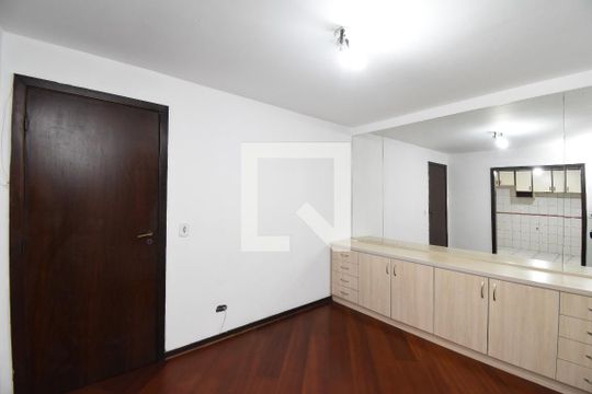 Sala 2 de casa para alugar com 4 quartos, 153m² em Jardim das Américas, Curitiba