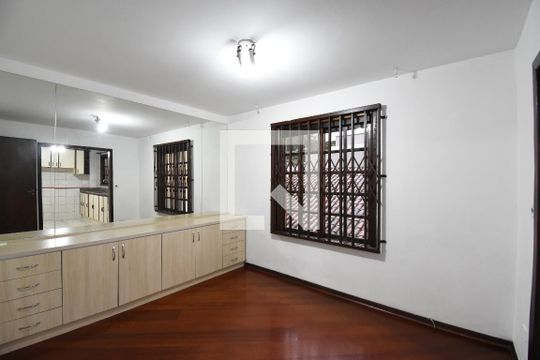 Sala 2 de casa para alugar com 4 quartos, 153m² em Jardim das Américas, Curitiba