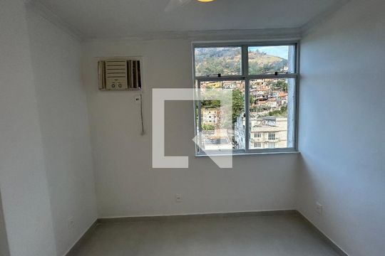 Quarto 1 de apartamento para alugar com 4 quartos, 74m² em Campinho, Rio de Janeiro