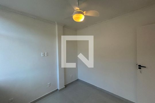 Quarto 1 de apartamento para alugar com 4 quartos, 74m² em Campinho, Rio de Janeiro
