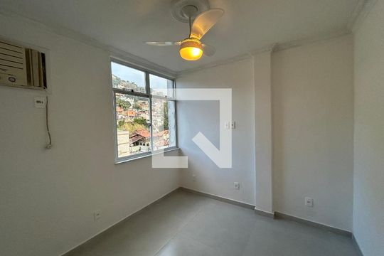 Quarto 1 de apartamento para alugar com 4 quartos, 74m² em Campinho, Rio de Janeiro
