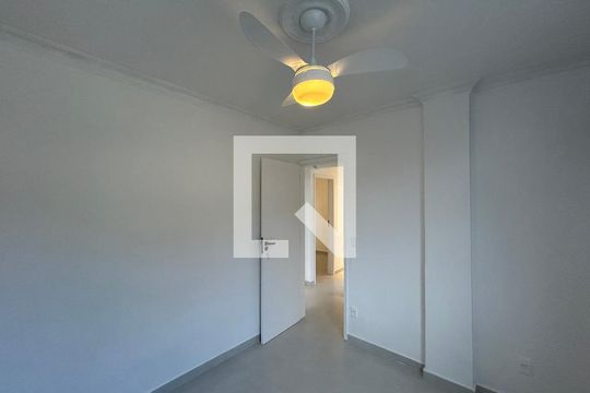 Quarto 1 de apartamento para alugar com 4 quartos, 74m² em Campinho, Rio de Janeiro
