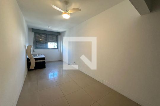 Quarto 1 de apartamento para alugar com 3 quartos, 90m² em Centro, São Vicente