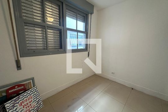 Quarto 2 de apartamento para alugar com 3 quartos, 90m² em Centro, São Vicente