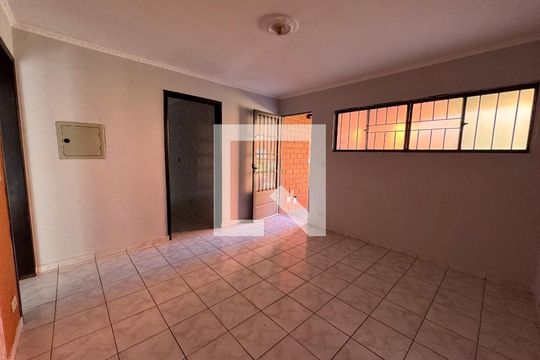 Sala de apartamento para alugar com 2 quartos, 54m² em Aliança, Osasco