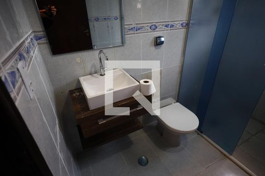 Banheiro da Suíte 1 de casa à venda com 4 quartos, 156m² em Cipava, Osasco