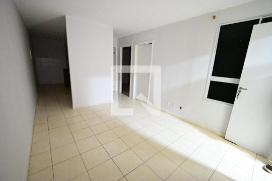 Apartamento para alugar com 2 quartos, 46m² em Condomínio das Esmeraldas, Goiânia