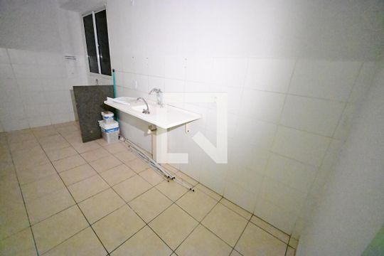 Apartamento para alugar com 2 quartos, 46m² em Condomínio das Esmeraldas, Goiânia