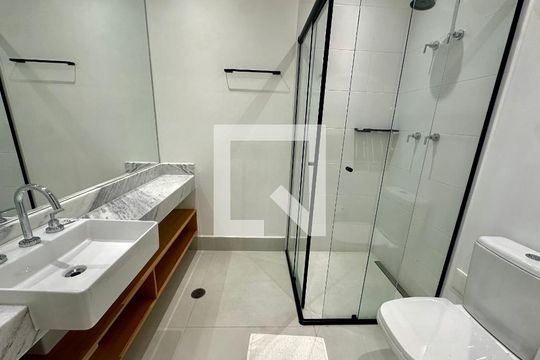 Banheiro de kitnet/studio à venda com 1 quarto, 50m² em Campo Belo, São Paulo