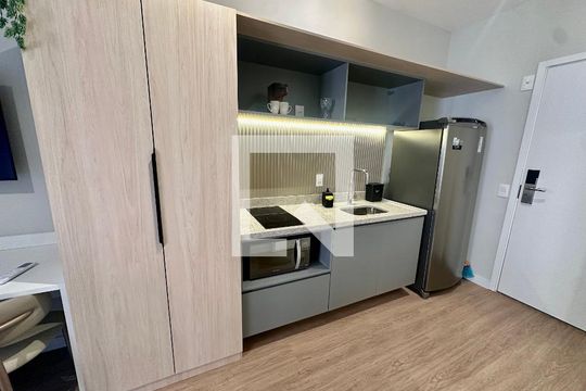 Cozinha de kitnet/studio à venda com 1 quarto, 50m² em Campo Belo, São Paulo