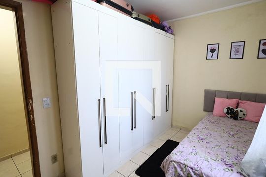 Quarto 2 de casa à venda com 2 quartos, 125m² em Veloso, Osasco