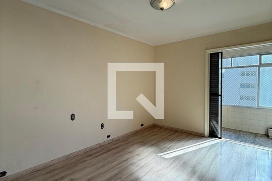 Apartamento para alugar com 4 quartos, 250m² em Santa Cecilia, São Paulo