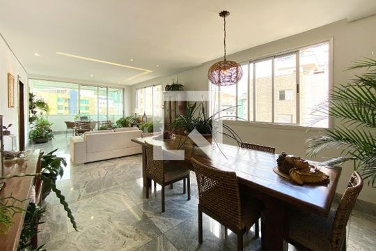 Sala de apartamento para alugar com 3 quartos, 160m² em Buritis, Belo Horizonte