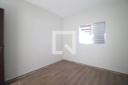 Quarto 2 de casa para alugar com 2 quartos, 125m² em Jardim Angelina, São Paulo
