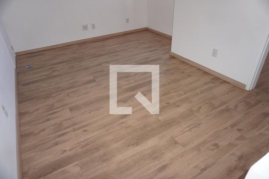 Sala de apartamento para alugar com 2 quartos, 52m² em Jardim de Lourdes, Embu das Artes