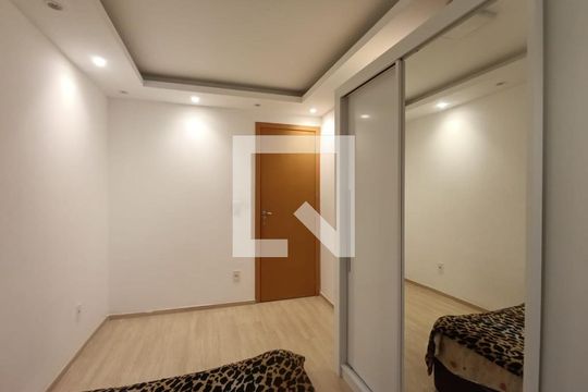 Quarto 1 de apartamento para alugar com 2 quartos, 55m² em Luz, Nova Iguaçu