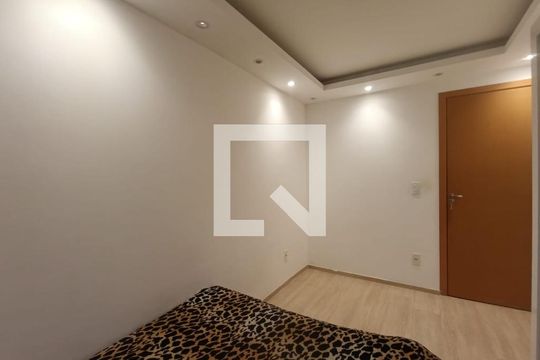 Quarto 1 de apartamento para alugar com 2 quartos, 55m² em Luz, Nova Iguaçu