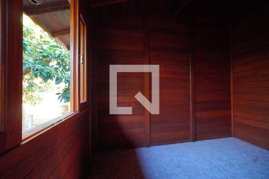 Quarto 1 de casa para alugar com 2 quartos, 390m² em Rio Tavares, Florianópolis