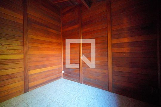 Quarto 2 de casa para alugar com 2 quartos, 390m² em Rio Tavares, Florianópolis