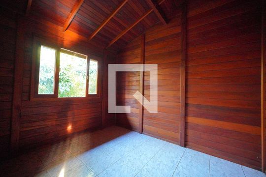 Quarto 1 de casa para alugar com 2 quartos, 390m² em Rio Tavares, Florianópolis