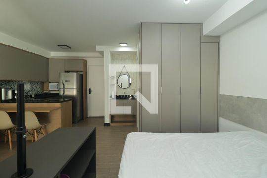Sala/Quarto de apartamento à venda com 1 quarto, 42m² em Vila Mariana, São Paulo