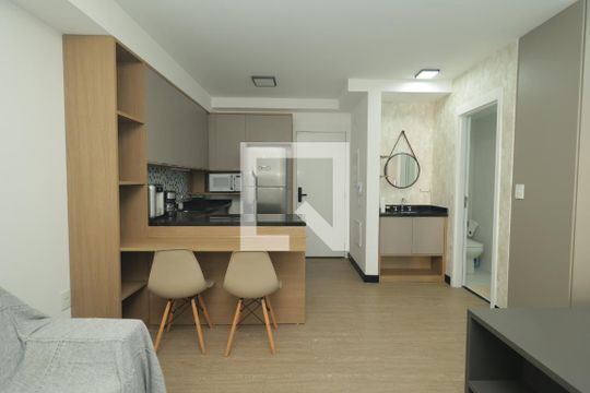 Sala/Quarto de apartamento à venda com 1 quarto, 42m² em Vila Mariana, São Paulo