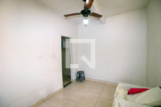 Sala de casa para alugar com 2 quartos, 40m² em Jardim América, Rio de Janeiro