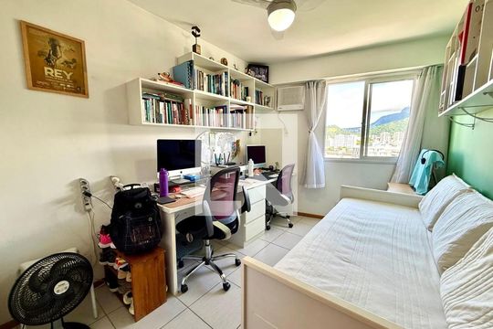 Quarto de apartamento para alugar com 3 quartos, 79m² em Imperial de São Cristóvão, Rio de Janeiro