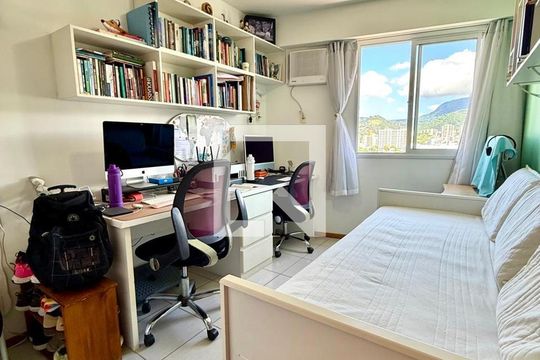 Quarto de apartamento para alugar com 3 quartos, 79m² em Imperial de São Cristóvão, Rio de Janeiro