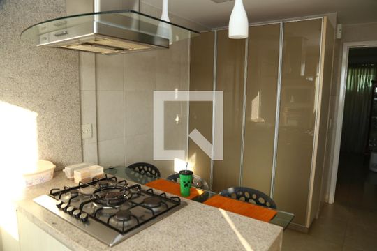 Cozinha de apartamento à venda com 4 quartos, 140m² em Setor Oeste, Goiânia