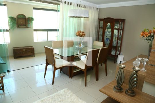 Sala de Jantar de apartamento à venda com 4 quartos, 140m² em Setor Oeste, Goiânia