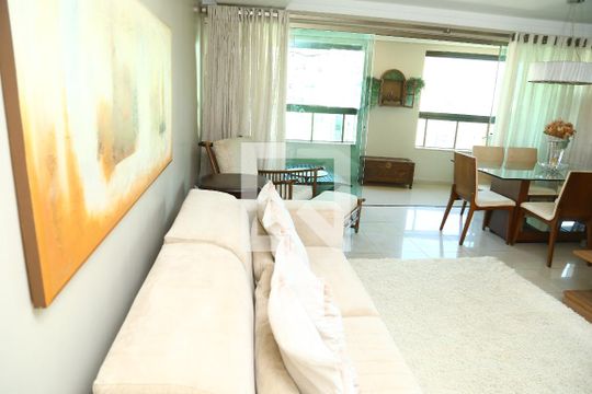 Sala de apartamento à venda com 4 quartos, 140m² em Setor Oeste, Goiânia