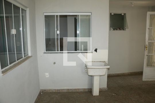 Área de Serviço de apartamento para alugar com 1 quarto, 40m² em Kennedy, Nova Iguaçu