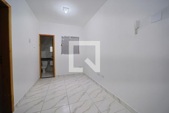Sala/Cozinha  de apartamento para alugar com 1 quarto, 28m² em Vila Ré, São Paulo