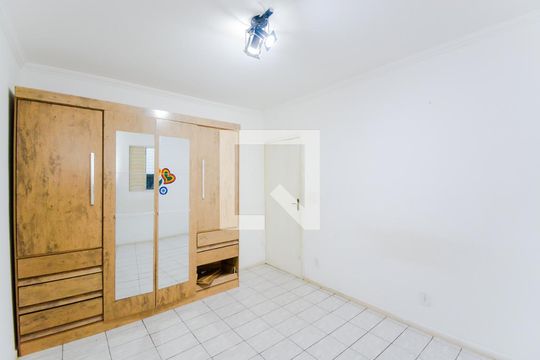 Quarto 1 de apartamento para alugar com 2 quartos, 1m² em Jardim Valeria, Guarulhos